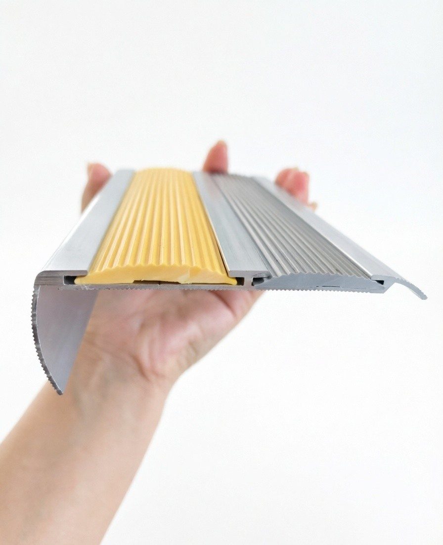 Aluminum Stair Nosing 01